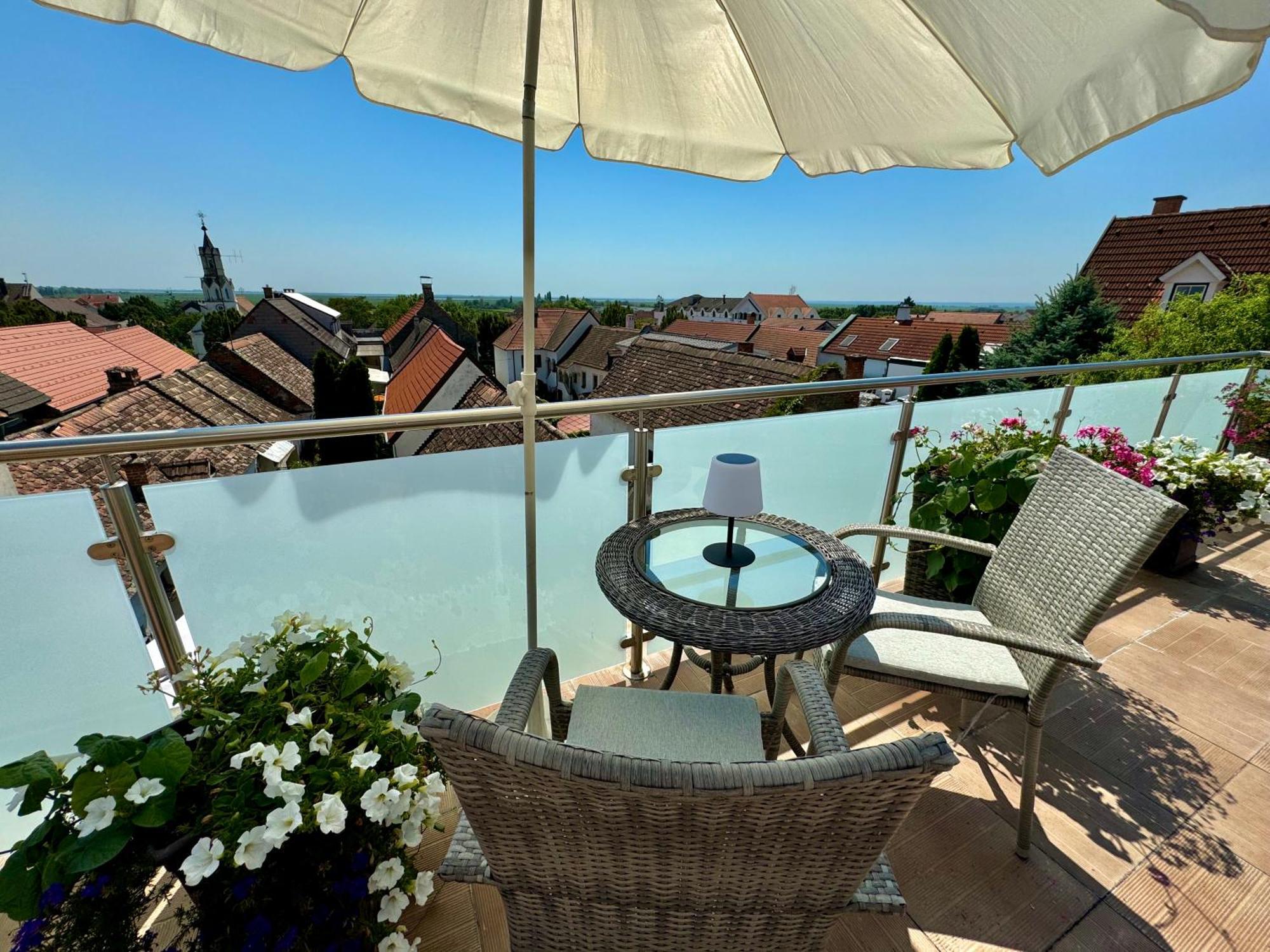 Pension Seeblick Mörbisch am See Eksteriør billede